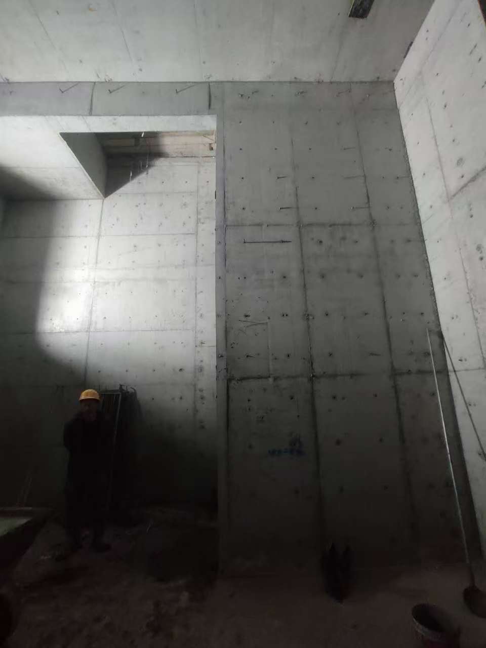 丽江墙上开槽钢筋断了有影响吗